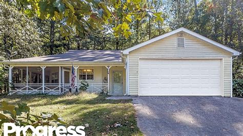 It has six rooms and two bedrooms. . 85 lakeside drive